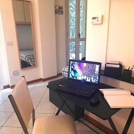 Апартаменти Private Garden & Garage - Self Check-In & Remote Access Комо Екстер'єр фото